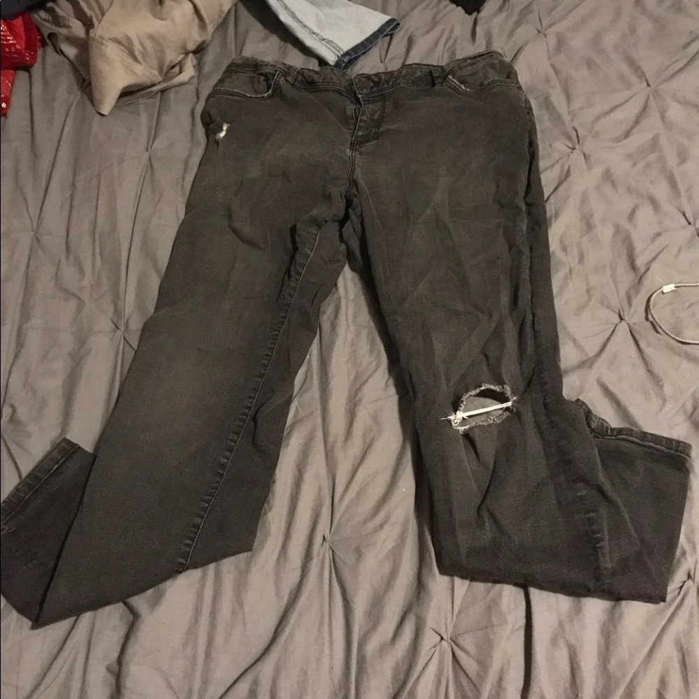 Black Skinny Jeans